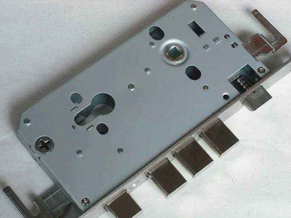 酒泉市24小时上门开锁公司